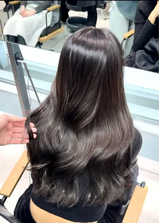 ロング 川井 英郁のヘアスタイル