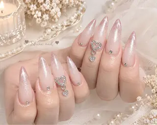 ネイル shine 🎀 長さ出し専門のネイルデザイン