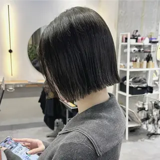 ミディアム ユウミ/大阪梅田/ グレージュカラーのヘアスタイル