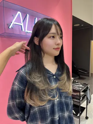 ロング MOMO 🍑のヘアスタイル