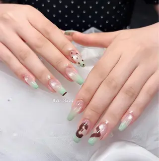 ネイル HIN NAILのネイルデザイン
