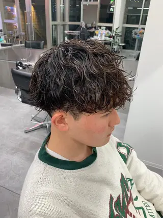 ショート カラー パーマ メンズ キッズ パーマ支持率No.1 ❤️‍🔥安成弾のヘアスタイル