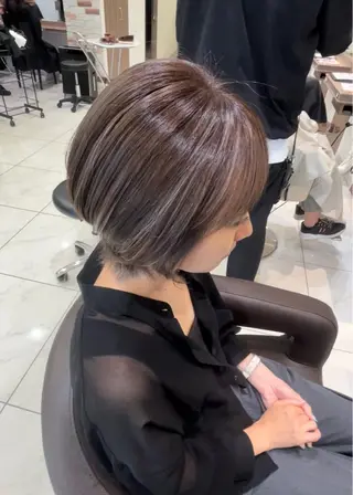 ミディアム カラー ブリーチ🎨デザイン カラー/れいじ🩶のヘアスタイル