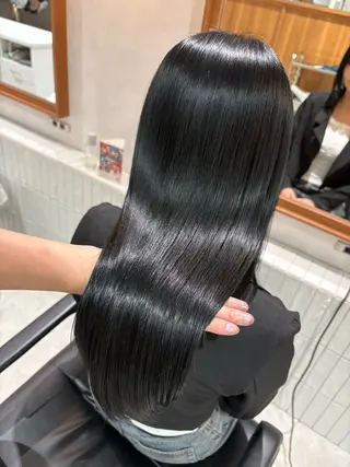 ロング SANO YUIのヘアスタイル