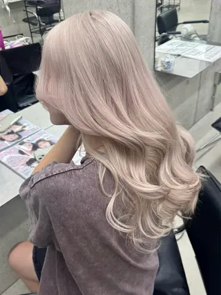カラー 伊藤七奈/名古屋/ ハイトーン/ブリーチのヘアスタイル