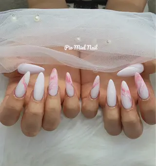 セミロング HANA 長さだしのネイルデザイン