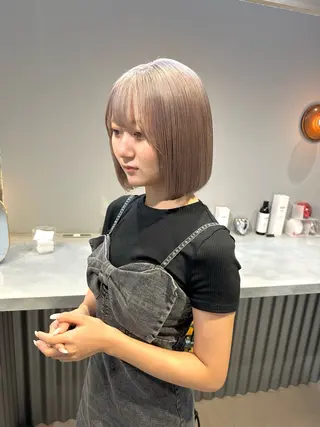 ショート カラー 🌟ハイライト/ハイ トーン🌟MIKIのヘアスタイル