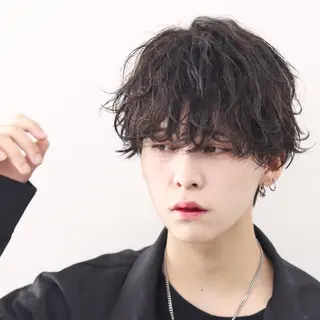 ショート カラー パーマ メンズ 🔥メンズ極🔥韓国 シャドウ/波巻き柿崎のヘアスタイル