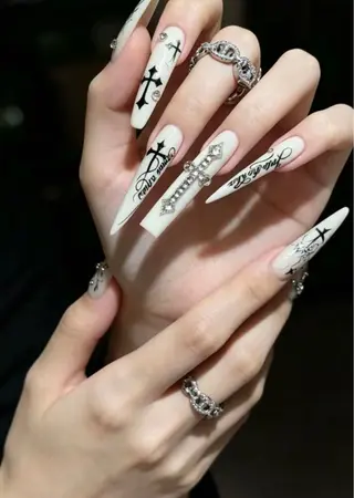 ロング 28nails .thaoのネイルデザイン