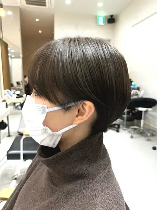 ショート カラー アライ ナタカのヘアスタイル