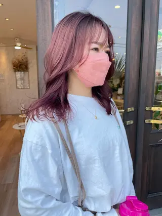 カラー 比嘉 千咲のヘアスタイル