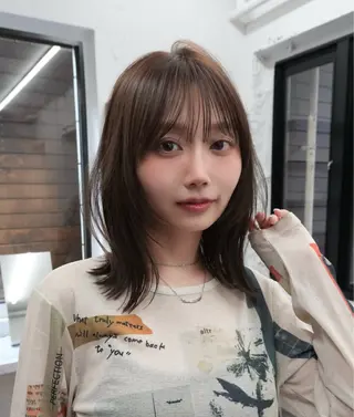 ミディアム 縮毛矯正 / 透明感カラー首藤大翔のヘアスタイル