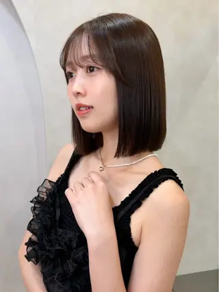 ミディアム カラー ボブ/巻ける縮毛矯正 /韓国レイヤーはなのヘアスタイル