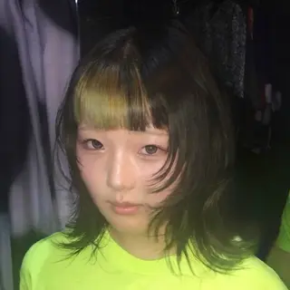 セミロング にちか /デザインカラーのヘアスタイル