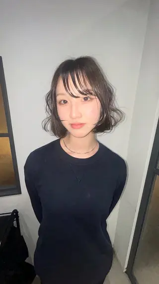 ショート カラー ヒマリ デザインカラーのヘアスタイル