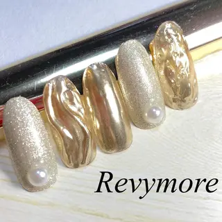 ミディアム ネイル nail salon Revymoreのネイルデザイン