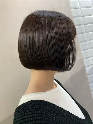 ショート カラー hubhair レイヤー/透明感のヘアスタイル