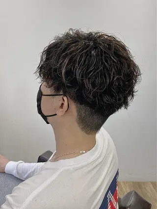 ショート パーマ メンズ 原田 涼矢のヘアスタイル