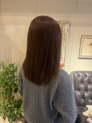 カラー イイダ ヒナのヘアスタイル
