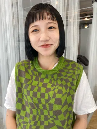 セミロング サトウ ナナのヘアスタイル