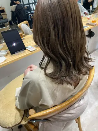 ミディアム ✨色持ちの良い艶 カラー✨蟹江真世のヘアスタイル