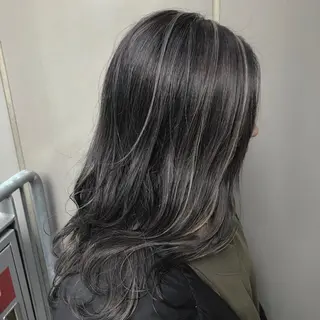 セミロング カラー 【透明感、艶髪】西村 有司のヘアスタイル