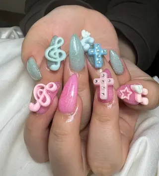 ãã€ã« ðð·ð»ð² XiinhNailã®ãã€ã«ãã¶ã€ã³