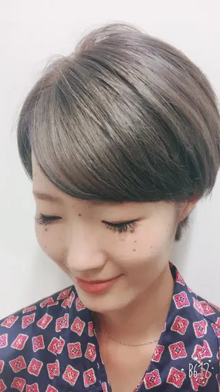 ショート ブリーチ👩🦳/ ✂︎MANAMIのヘアスタイル