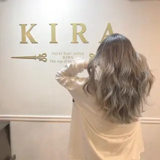 セミロング 金澤 愛のヘアスタイル