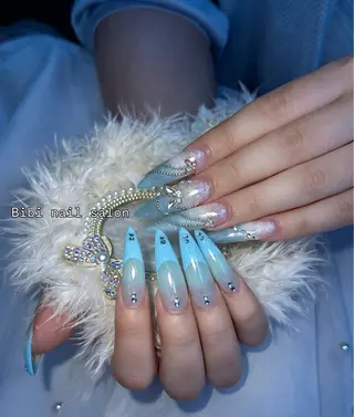 セミロング Bibi nail Osakaのネイルデザイン