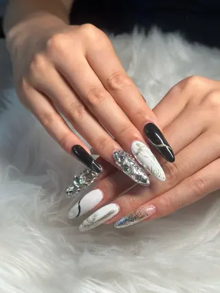 ネイル Ru _Baddiesのネイルデザイン