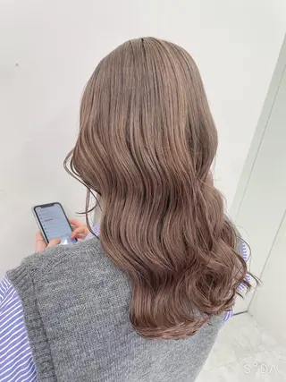セミロング カラー ヘアアレンジ ネイル マツエク・マツパ ベージュグレージュ 💕しゅーじ💕のヘアスタイル