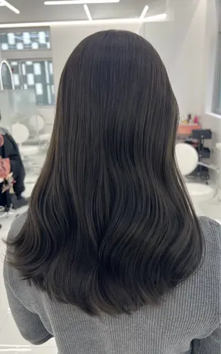 セミロング カラー 韓国╱似合わせカラー 🤍𝑌𝑈𝑁𝐴のヘアスタイル