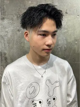パーマ メンズ 窪田 欣恭のヘアスタイル