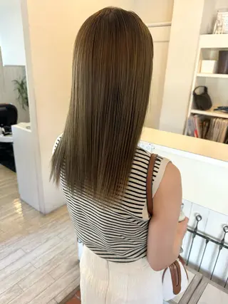セミロング 🌿‬Hanon 藤井よし乃🌿‬のヘアスタイル