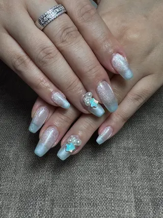 ネイル AngelChris ビューティーサロンのネイルデザイン
