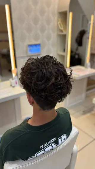 パーマ メンズ はらだ すずのヘアスタイル