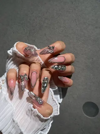 ネイル I-nailロング /ワンホン/キラキラのネイルデザイン