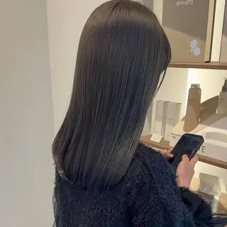 セミロング カラー haruna / Toruveのヘアスタイル