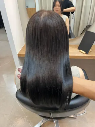 セミロング 美容師歴13年 川口のヘアスタイル