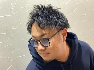 ショート パーマ メンズ 浅見 天翔のヘアスタイル