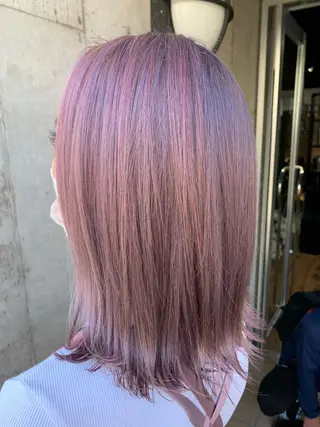 セミロング カラー ミルクティーベージュ ブリーチ 店長 清水のヘアスタイル