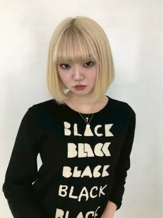 ショート カラー Hanaka🪷 ニュアンス×レイヤーのヘアスタイル