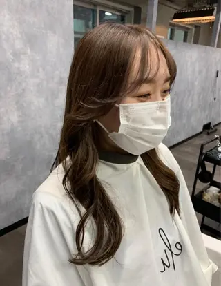 ロング カラー megu 髪質改善TaLeのヘアスタイル