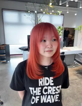 ミディアム ྀི akane   ྀིのヘアスタイル