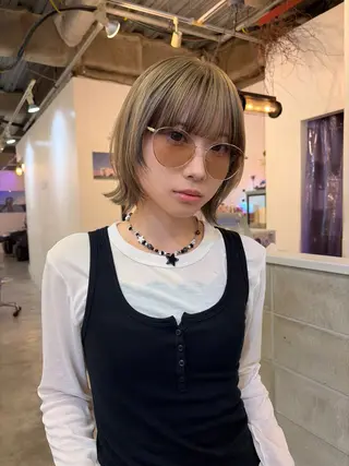 ショート カラー ness 一花のヘアスタイル