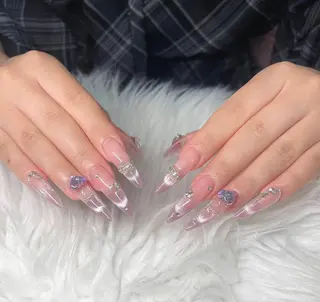ネイル Lee Nailsのネイルデザイン