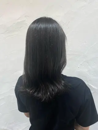 セミロング カラー clomus AZUのヘアスタイル