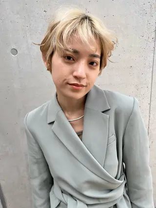 ショート 高木 麻知子のヘアスタイル