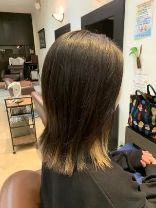 ミディアム 保井 実奈美のヘアスタイル